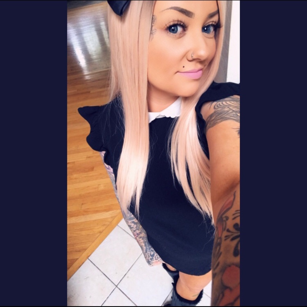 Meet your Posher, Elyse